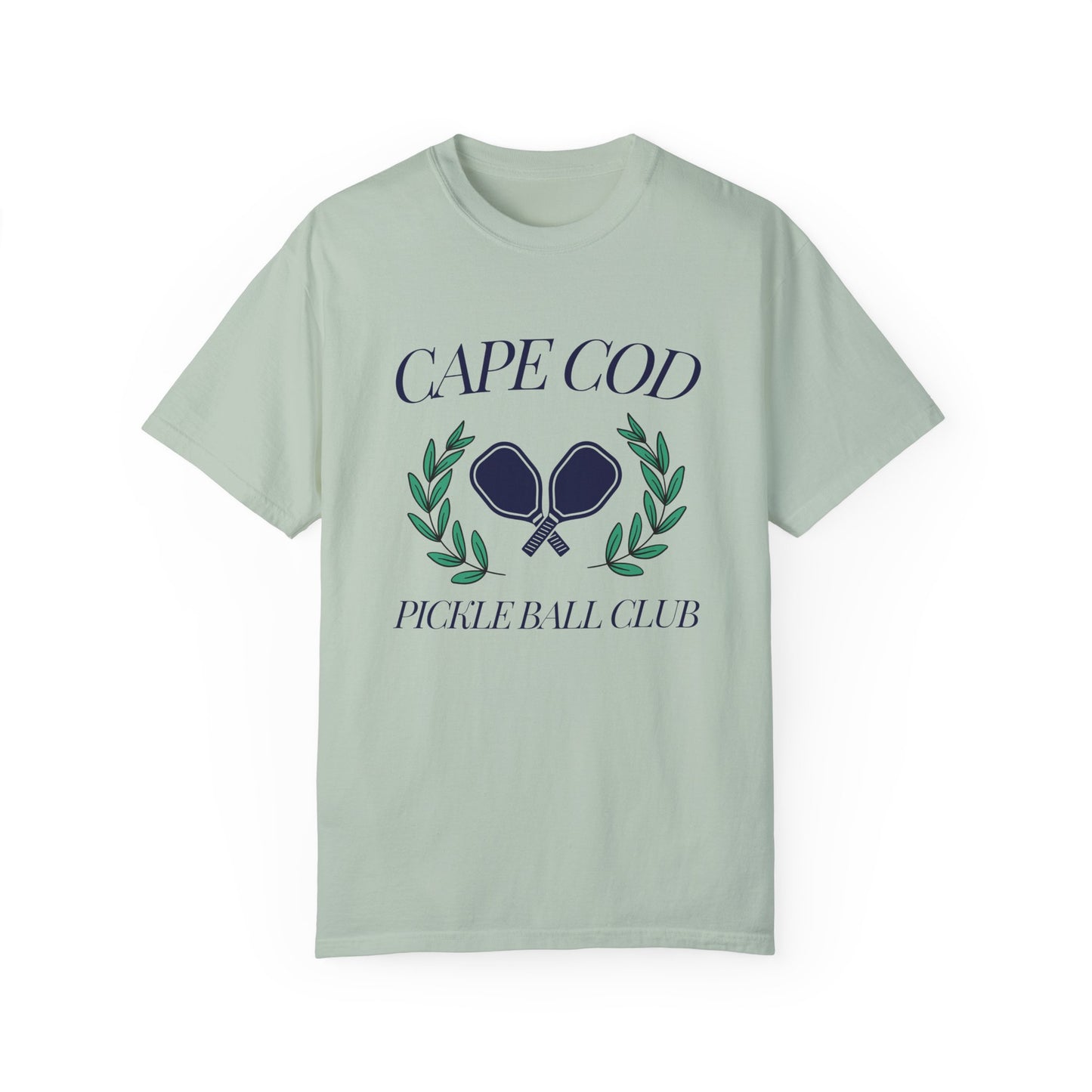 Comfort Colors Cape Cod Pickleball Club t-shirt with paddle and laurel design – unisex coastal tee for pickleball enthusiasts, available S–4XL.