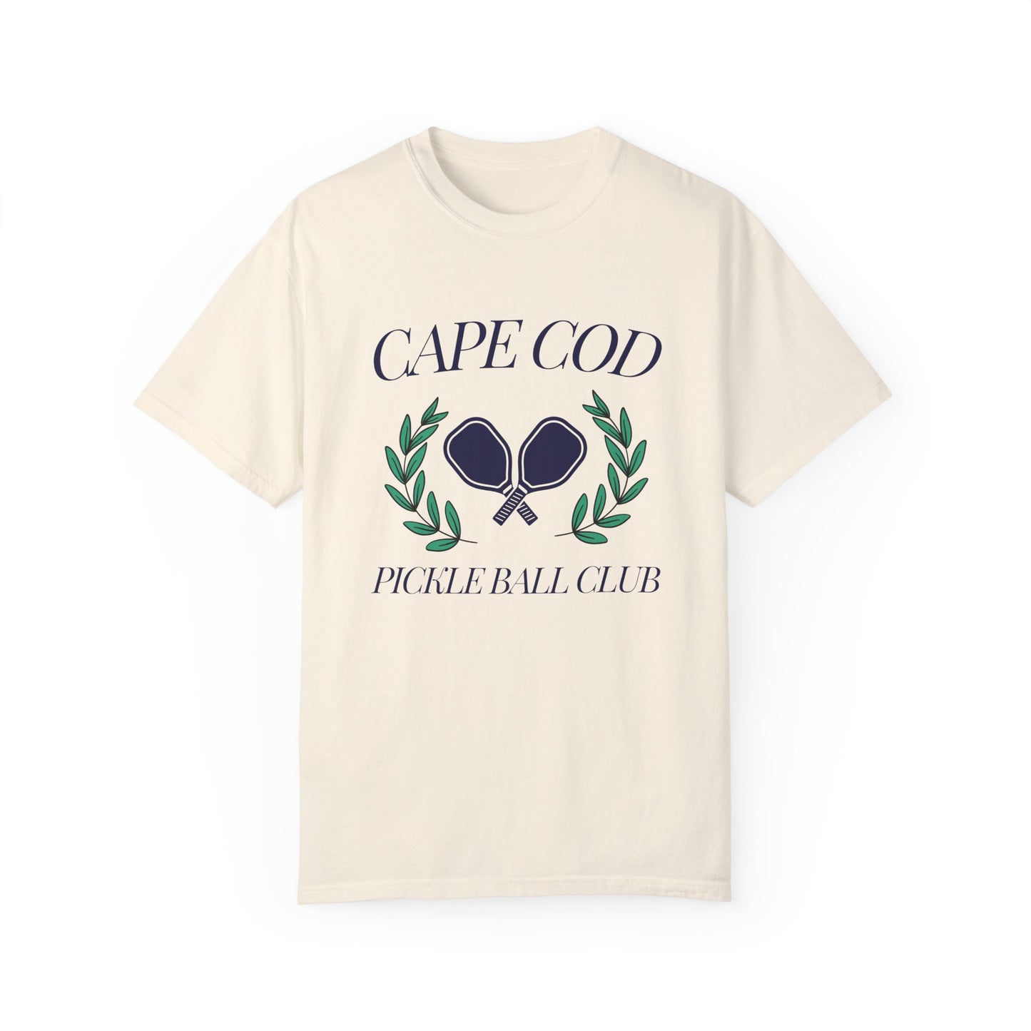 Comfort Colors Cape Cod Pickleball Club t-shirt with paddle and laurel design – unisex coastal tee for pickleball enthusiasts, available S–4XL.