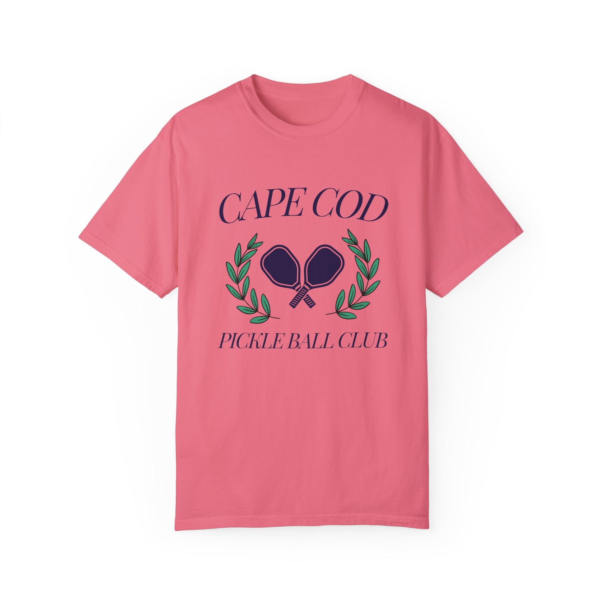 Comfort Colors Cape Cod Pickleball Club t-shirt with paddle and laurel design – unisex coastal tee for pickleball enthusiasts, available S–4XL.