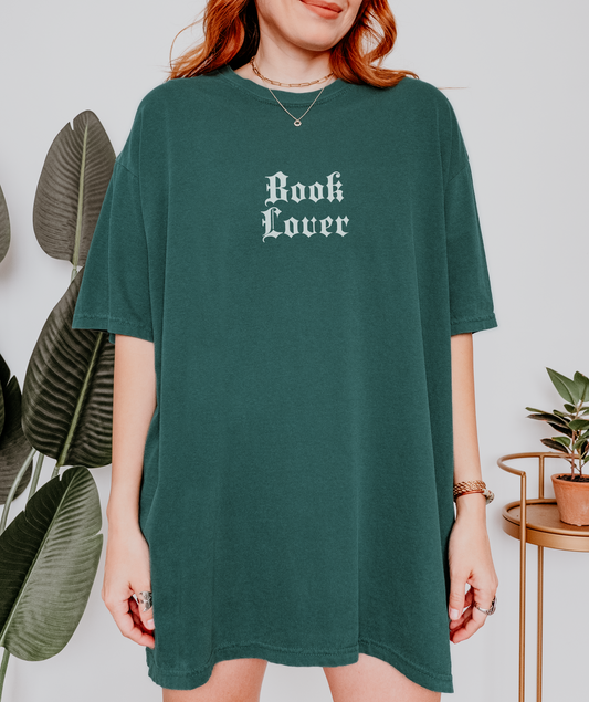 Comfort Colors Gothic Book Lover T-Shirt – Vintage Style Literary Tee for Bibliophiles