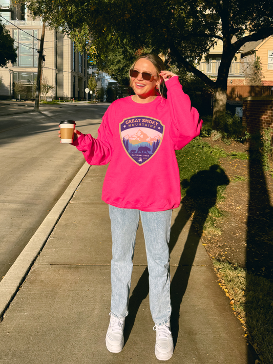 Model wearing Great Smoky Mountains crewneck sweatshirt – national park-themed pullover perfect for cabin trips and hiking adventures.